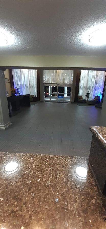 Americas Best Value Inn Phenix City Exterior foto