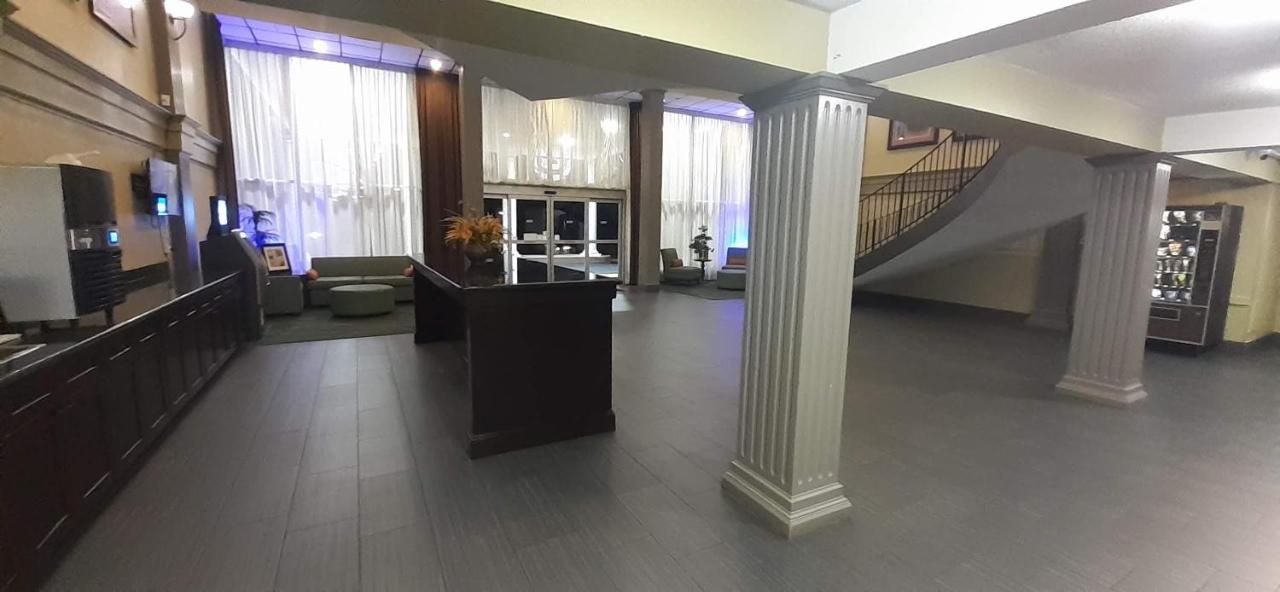 Americas Best Value Inn Phenix City Exterior foto